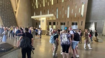 موقف السيارات.. دليلك الشامل للوصول إلى المتحف المصري الكبير ووسائل النقل المتاحة